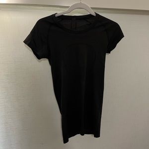 Black lululemon workout tee, size 4